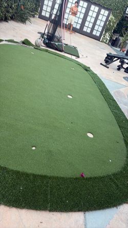 Large putting green
