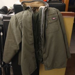 Men's jacket 3xl. Dickies quilted hoodie
