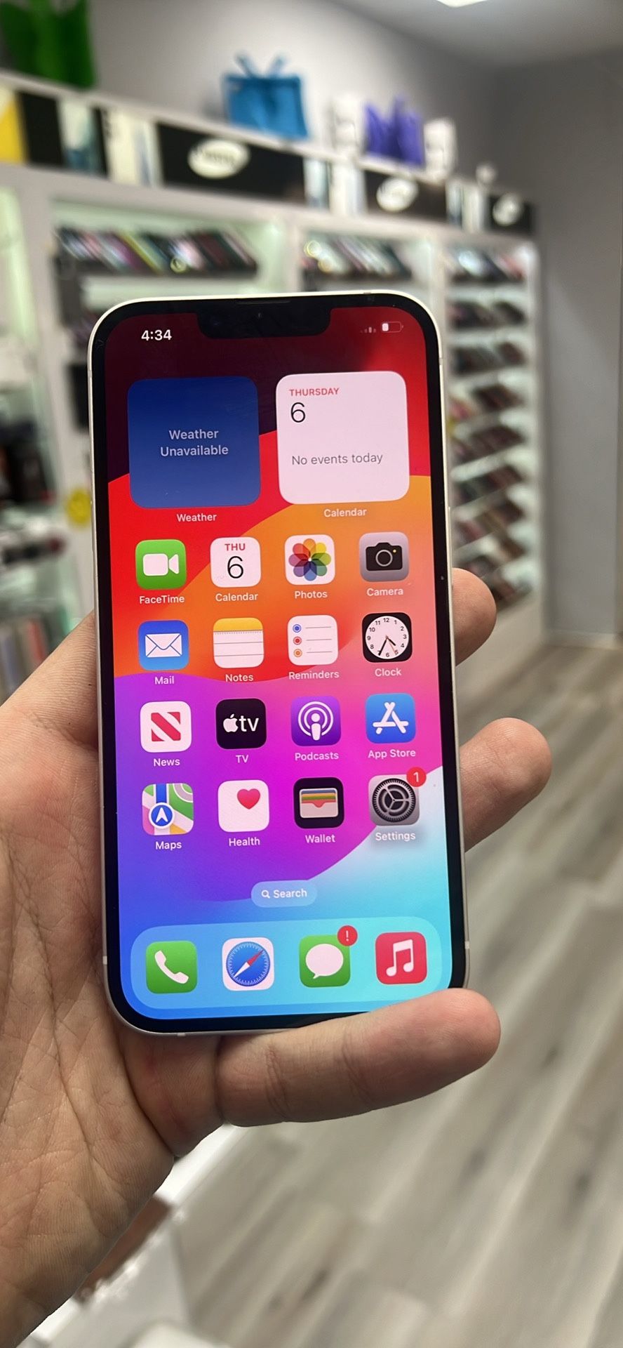 iPhone 13 128Gb *ATT Locked* + *With Warranty* + *With Charger*