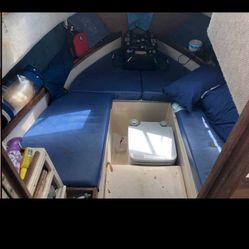 1988 Grady white 25’ cabin cruiser