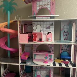 Lol House & Dolls 
