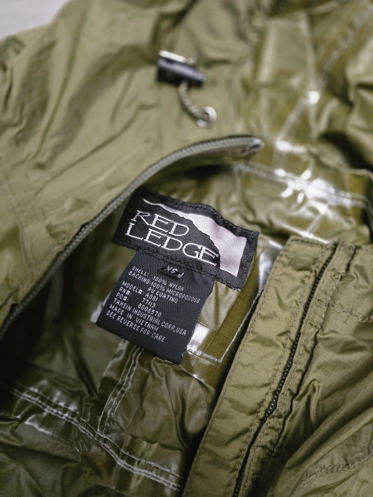 Red Ledge Lightweight Rain Jacket XS