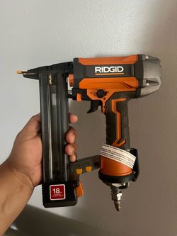 Ridgid 18 gauge Crown Stapler
