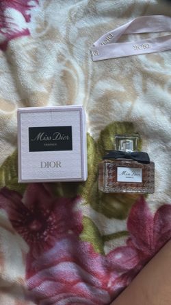 Miss Dior essence