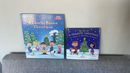 2 Charlie Brown Peanuts Christmas books
