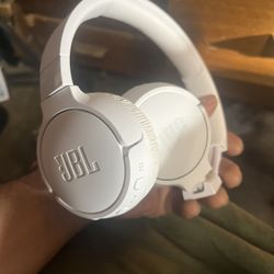 White JBL headphones 