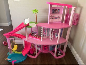 Barbie dream house