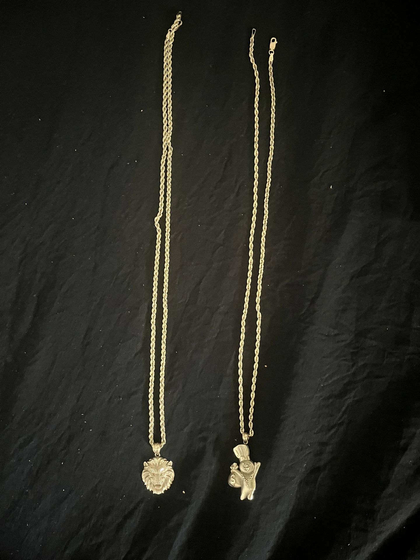 10k And 14k Gold Chain And Pendant 1000 Both Come Get Quick