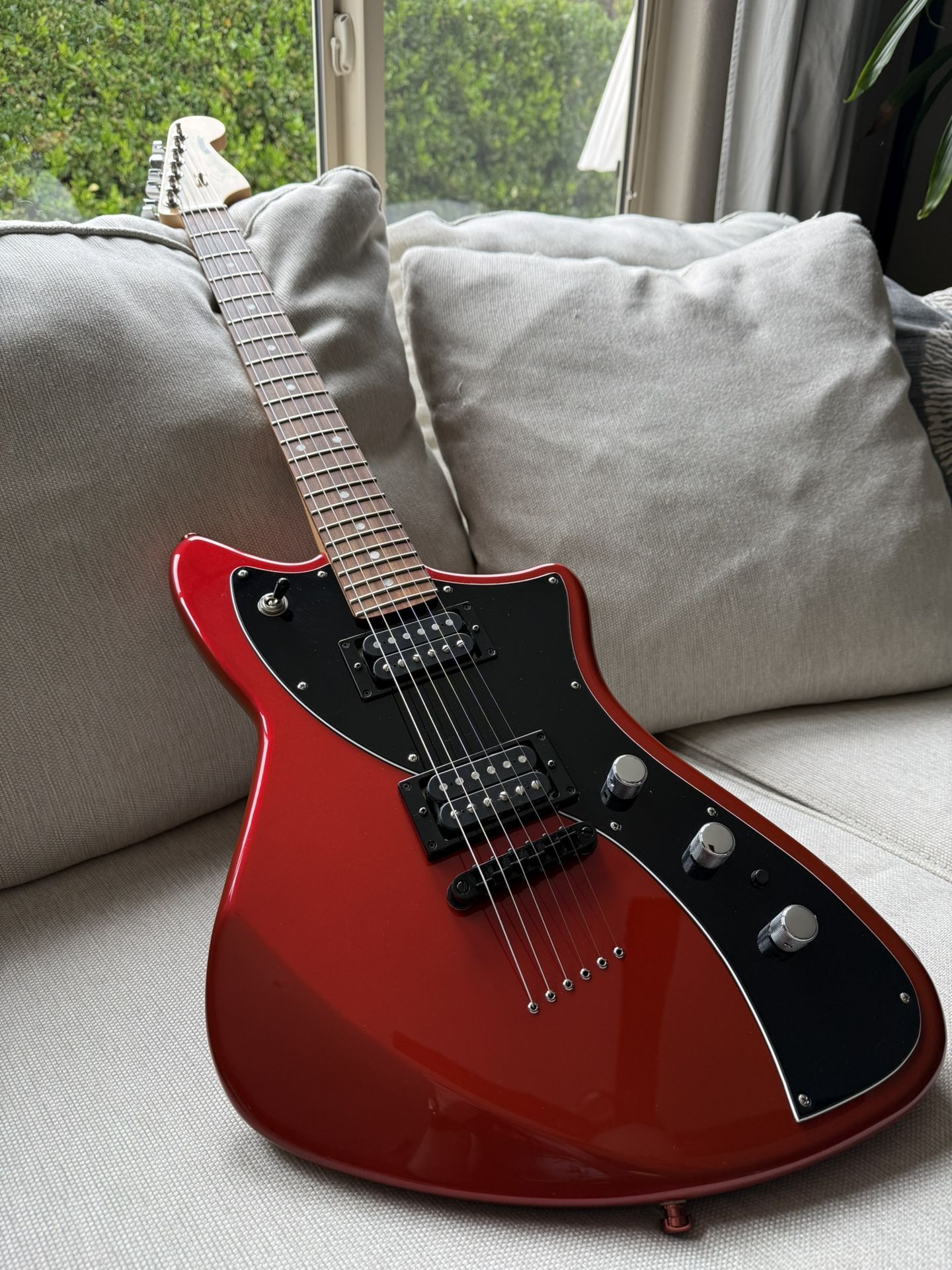 Fender Meteora (Alternate Reality 2019) – Candy Apple Red – Upgraded PAFs – $1,250