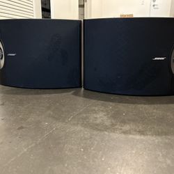 Bose 301V Speakers