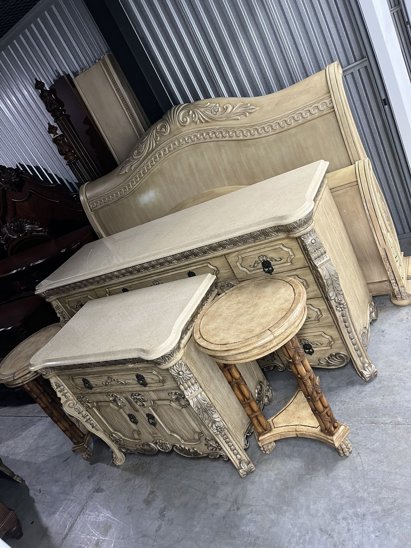 King Size Bedroom Set In Fair Condition