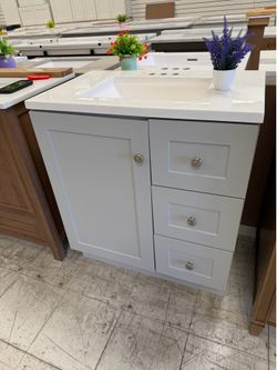 Bathroom cabinet