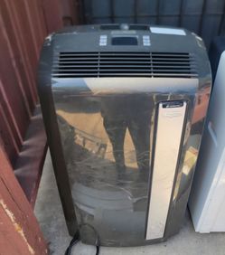 Delonghi Pinguino Digital 12,500 BTU Portable  3 in 1 Air Conditioner, Dehumidifier And Fan