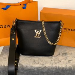Louis Vuitton Lock and Walk