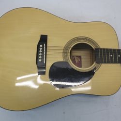 Rogue Acoustic Guitar