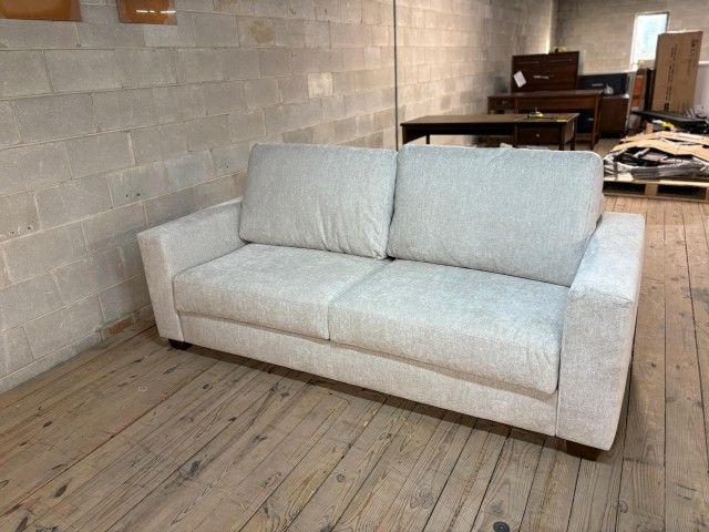 Thomasville Maya Queen Size Sleeper Sofa