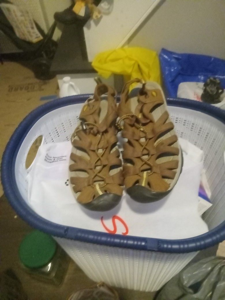 Keen  Sz10