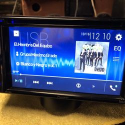 Pioneer AVH-210EX Bluetooth DVD USB Auxiliary Double Din Car Stereo Head Unit 