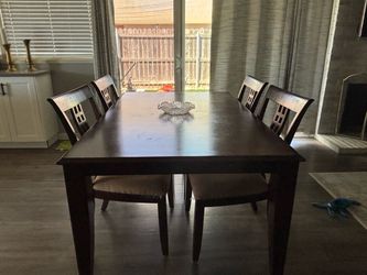 Dinning table