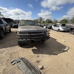 PARTS AVAILABLE 1998 SILVERADO 2500 STANDART 4x4