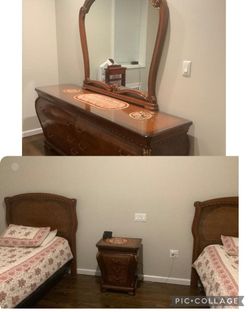 Complete Bedroom Set With 2 Headboards One Nightstand And Mirror Dresser