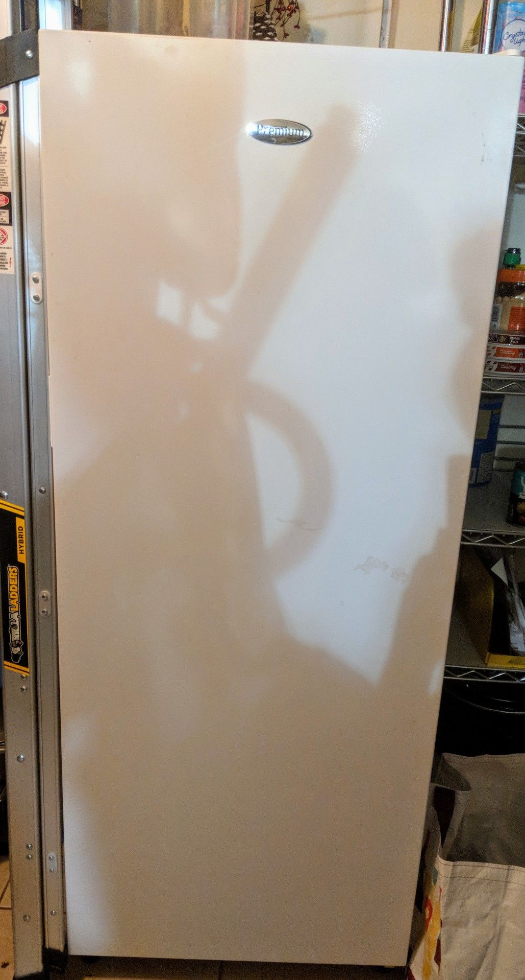 Free!!!!! Premium brand freezer. Broken. Needs repair