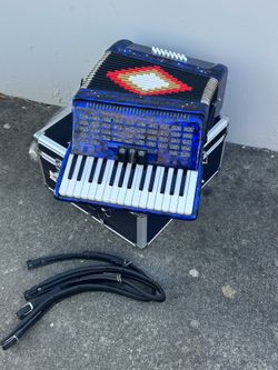 Piano Accordion. 🪗 