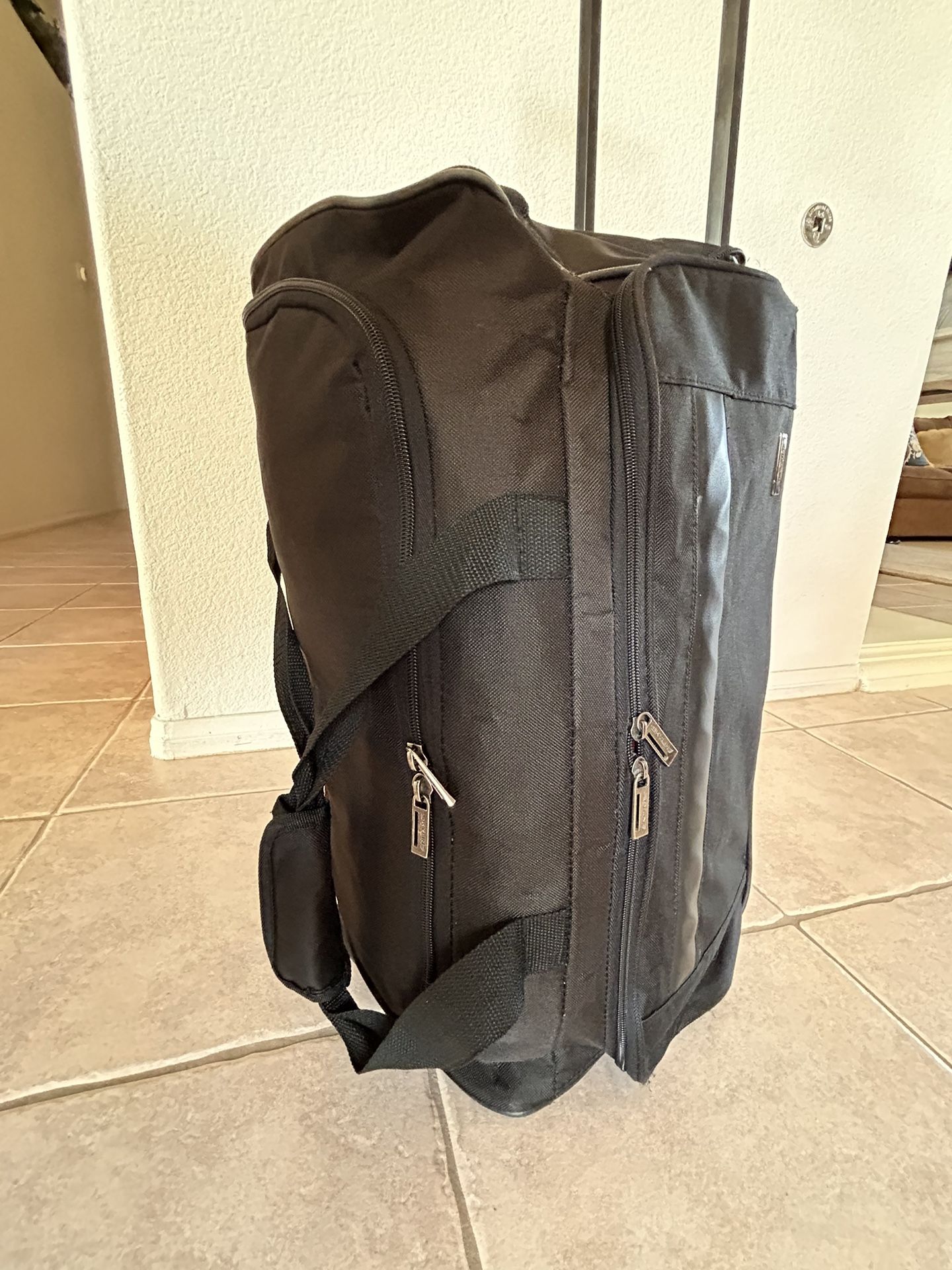 Skyline - Traveling Duffle Bag.