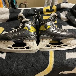 Bauer Ice Skates