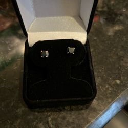 14k Solid gold Earrings 