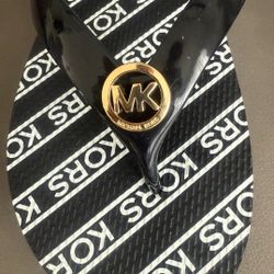 Michael Kors Flip Flop Sandals Sz 8