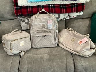 Paris Hilton brand travel set