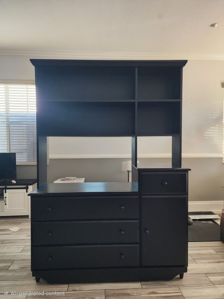 Diaper Changing Table/ Dresser with Detachable Hutch