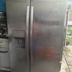Whirlpool Refrigerator Side By Side 
