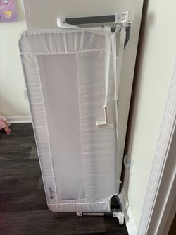 Regalo Swing Down Toddler Bed Rail