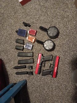 Gel Blasters With Extra Gel Pallets