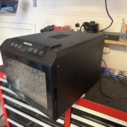 Dehydrator 