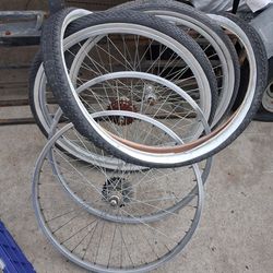 Beach cruiser wheels and used tires