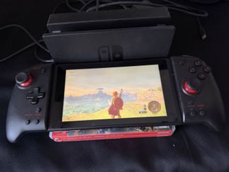 Nintendo Switch + HORI Controller + 3 Games – Zelda BOTW, Paper Mario, SMT III