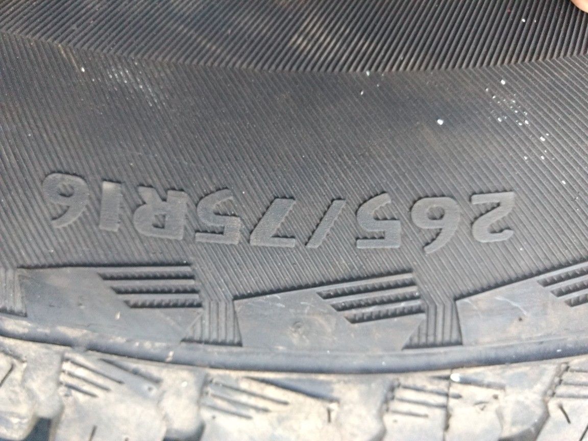 Les Schwab Wildcats w Chevy aluminum rims for Sale in Redmond, WA OfferUp