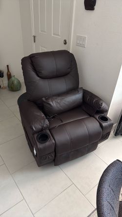 BRAND NEW Reclining Chair with Cup Holders, dark brown