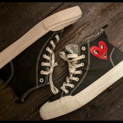 Keith Haring High-Top Trainers/ Sneakers Limited Edition With Red Heart (Men's 9)