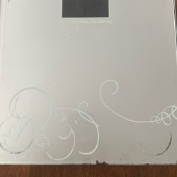 Digital bathroom scale