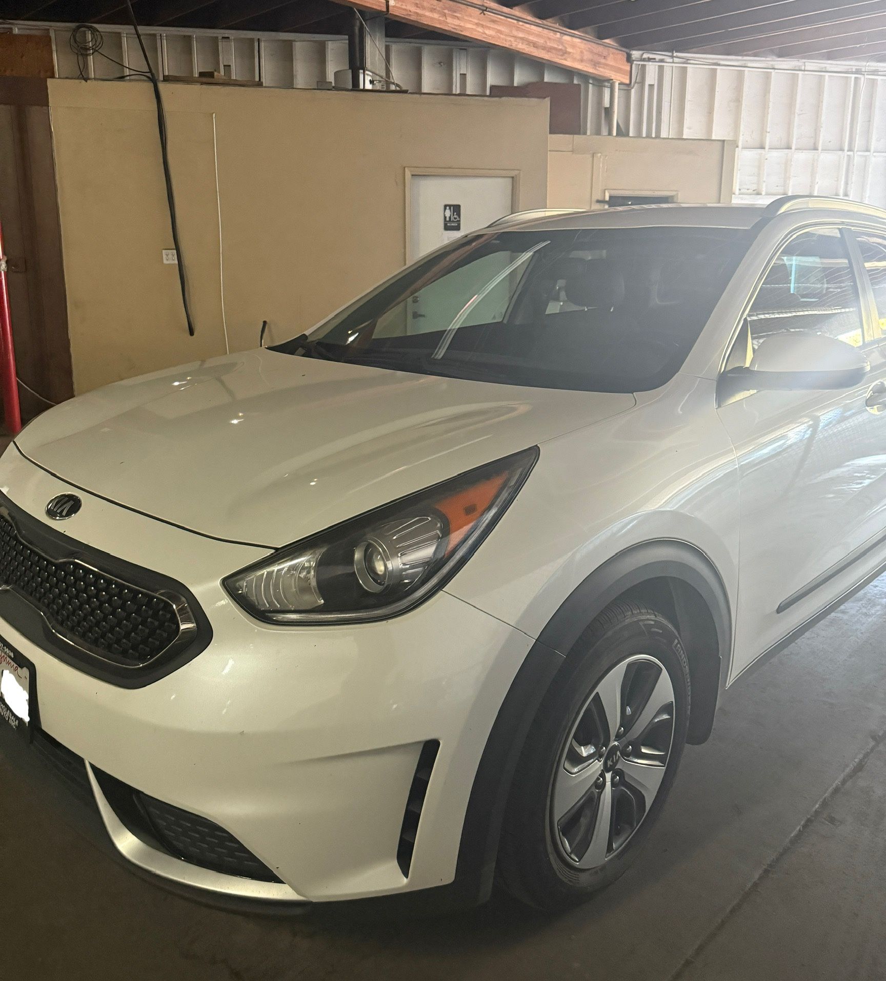 2017 KIA Niro