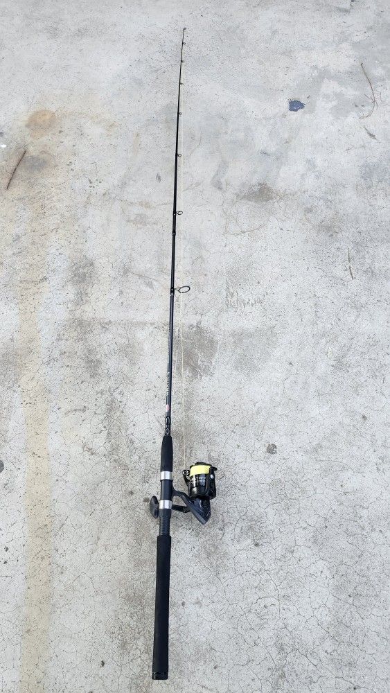 Medium Fast Penn Combo Fishing Rod