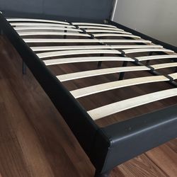 Queen Platform Bed