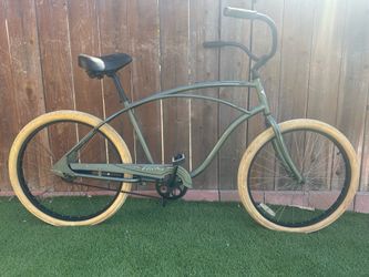 😎 🏝️ 🌴 🚲 🌊 Electra Cruiser 1 Model. Single Speed Men’s 26 inch Beach Cruiser. Light Gray color with black and white accents.