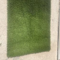 New 85 Oz Artificial Grass Turf 3.5 Ft X 2.5 Ft 