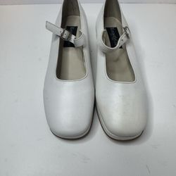 Kenneth Cole Girls White Leather Mary Jane Shoes Size 3.5D 