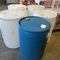 HEAVY DUTY PLASTIC 55 GALLON DRUMS $25 EACH DELIVERY AVAILABLE $$